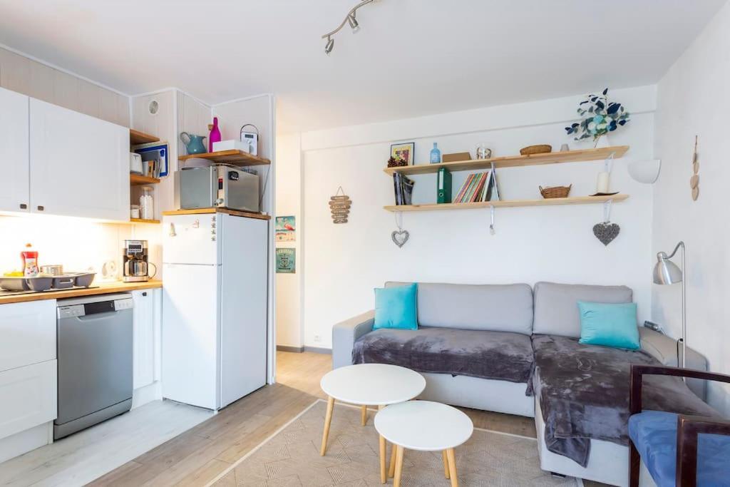 Chez Laurence - Elegant Appartement Climatise Avec Wifi Et Parking La Grande-Motte Exterior photo